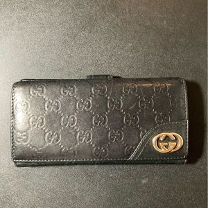 Gucci Black Wallet with Gold Logo